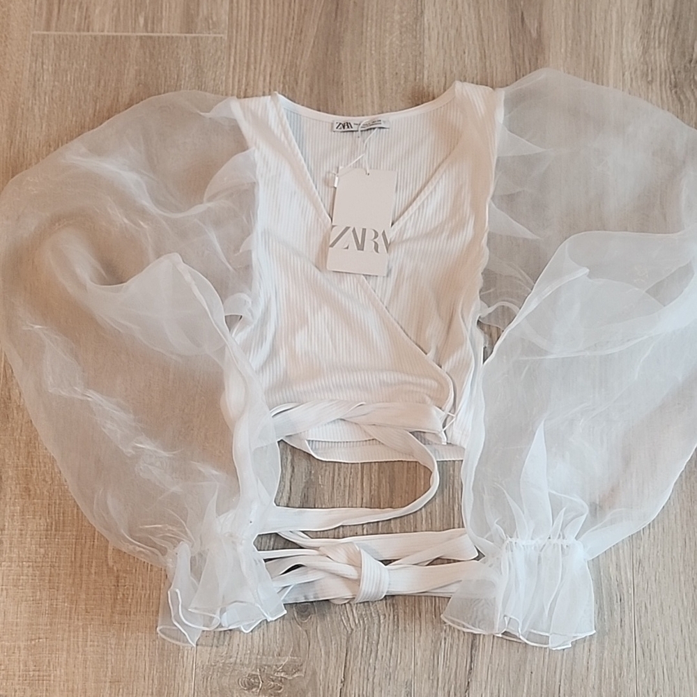 NWOT Zara White Sheer Puff Sleeve Wrap Crop Top
